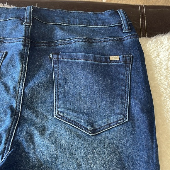 🔥HostPick🏆🔥 DG2 by Diane Gilman Virtual Stretch Skinny Jean - Picture 13 of 14